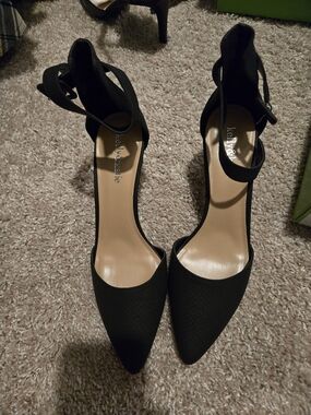 Kelly & Katie Black Pointed Ankle-Strap Heels
